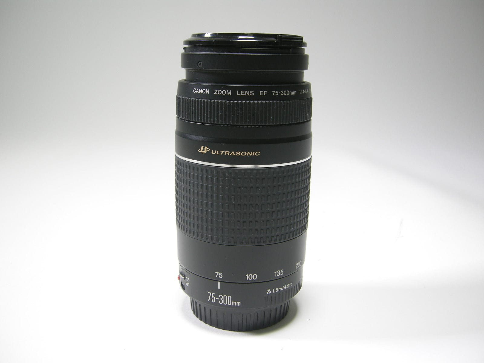 Canon EF 75-300mm f4-5.6 III USM