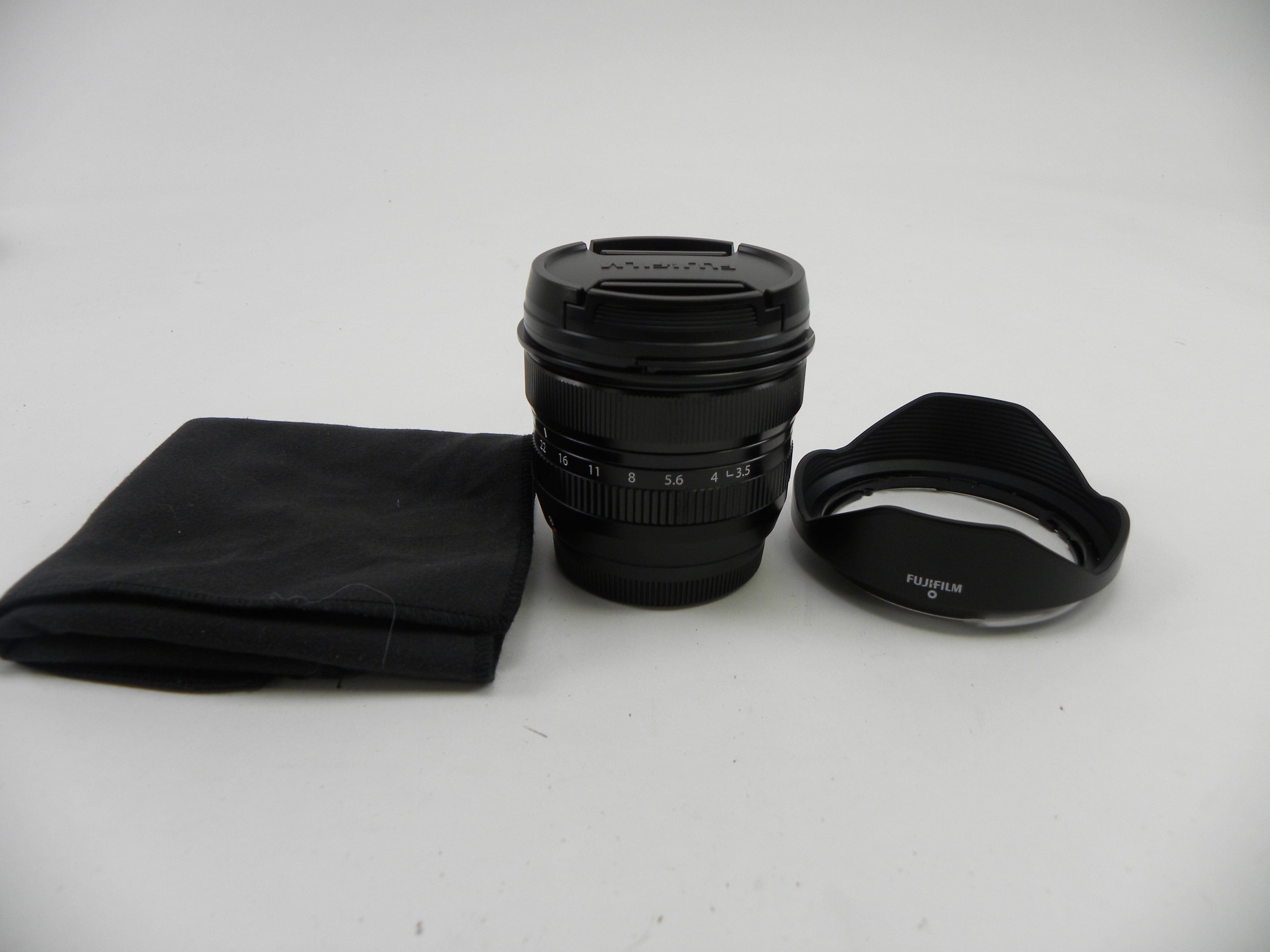 XF8ｍｍF3.5RWR Fujifilm XF 8mm f3.5 R WR Lens at Ace Photo