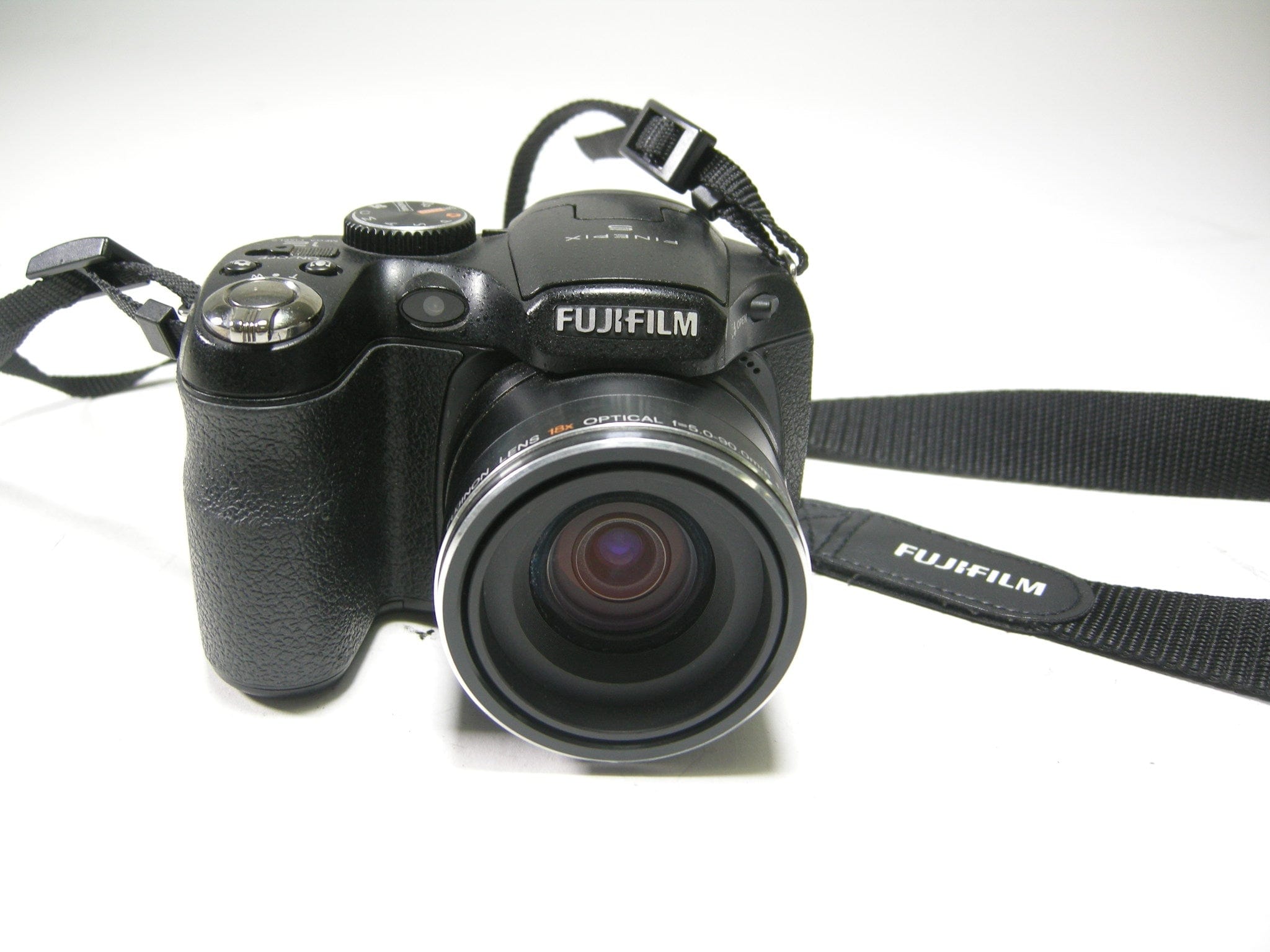 Fujifilm FinePix S1800 12mp Digital Camera – Camera Exchange
