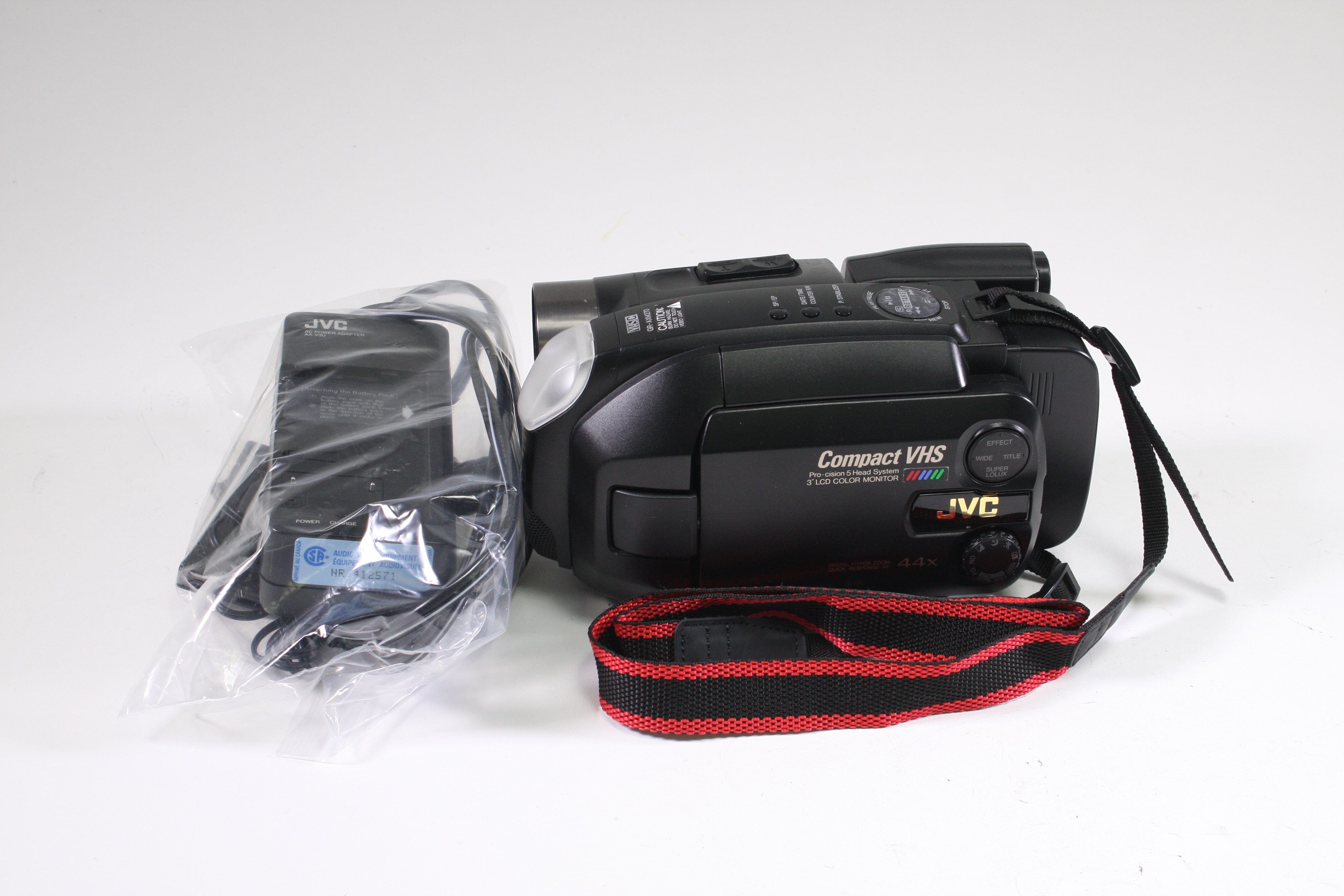 JVC GR-AXM670S Caméscope VHS-C / défectueuse (Réf#H-458