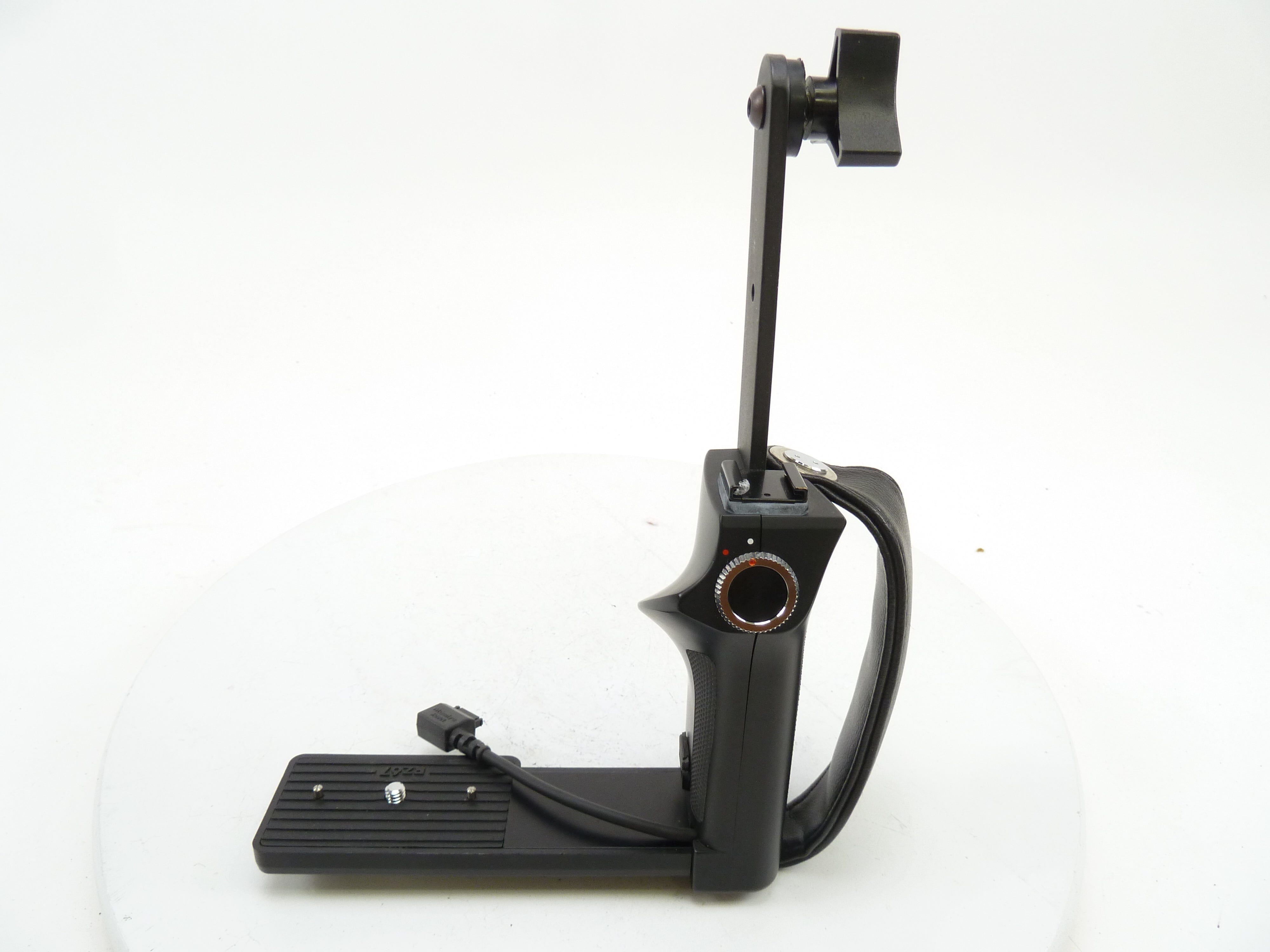 Mamiyaマミヤ RZ67ProII ボディ 120FilmBack　グリップ Mamiya L-Grip Holder RZ for RZ67 212-550 B&H Photo Video