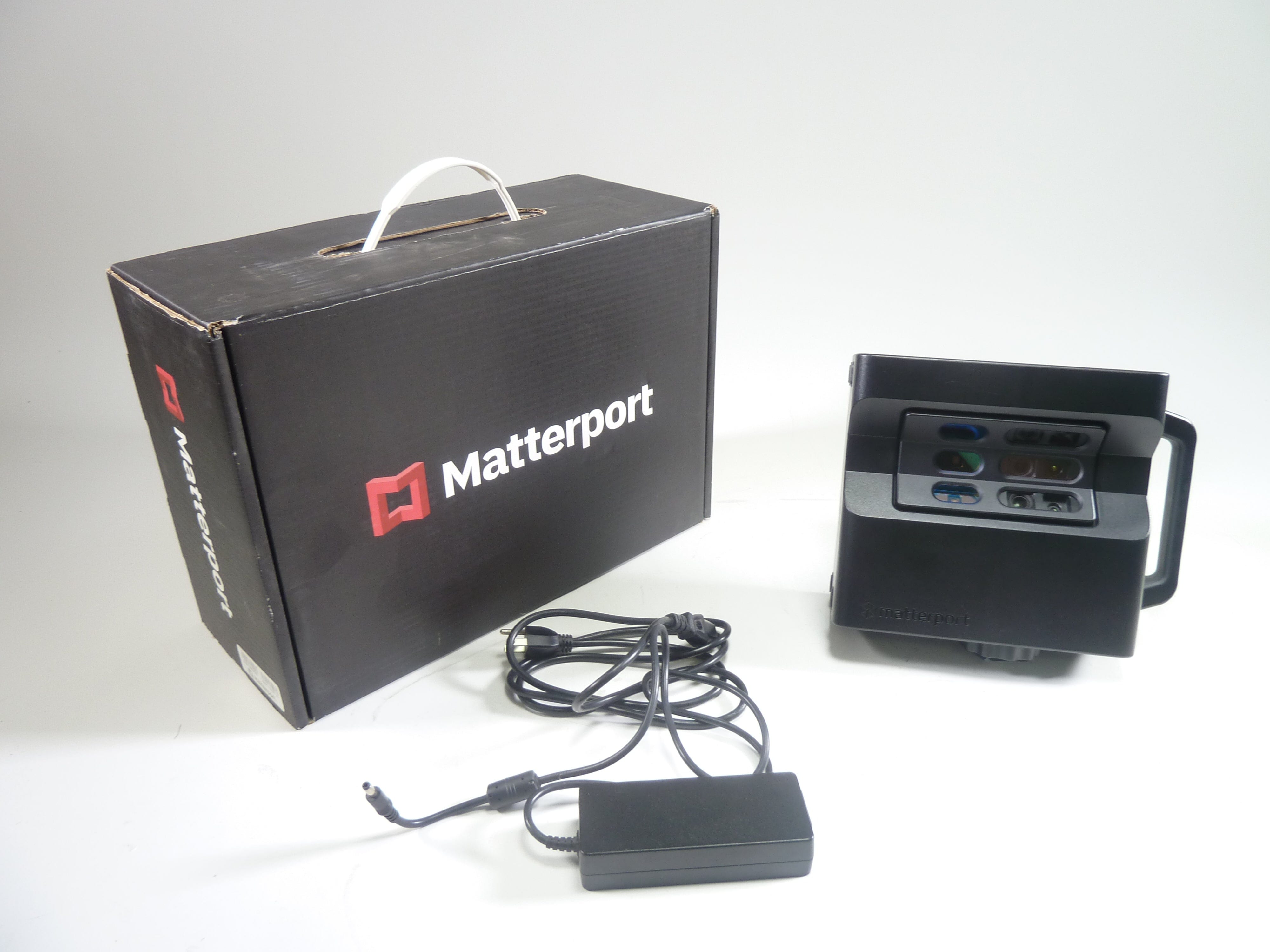 Matterport Small Hard Case for MC250 Pro2 and Accessories (20)