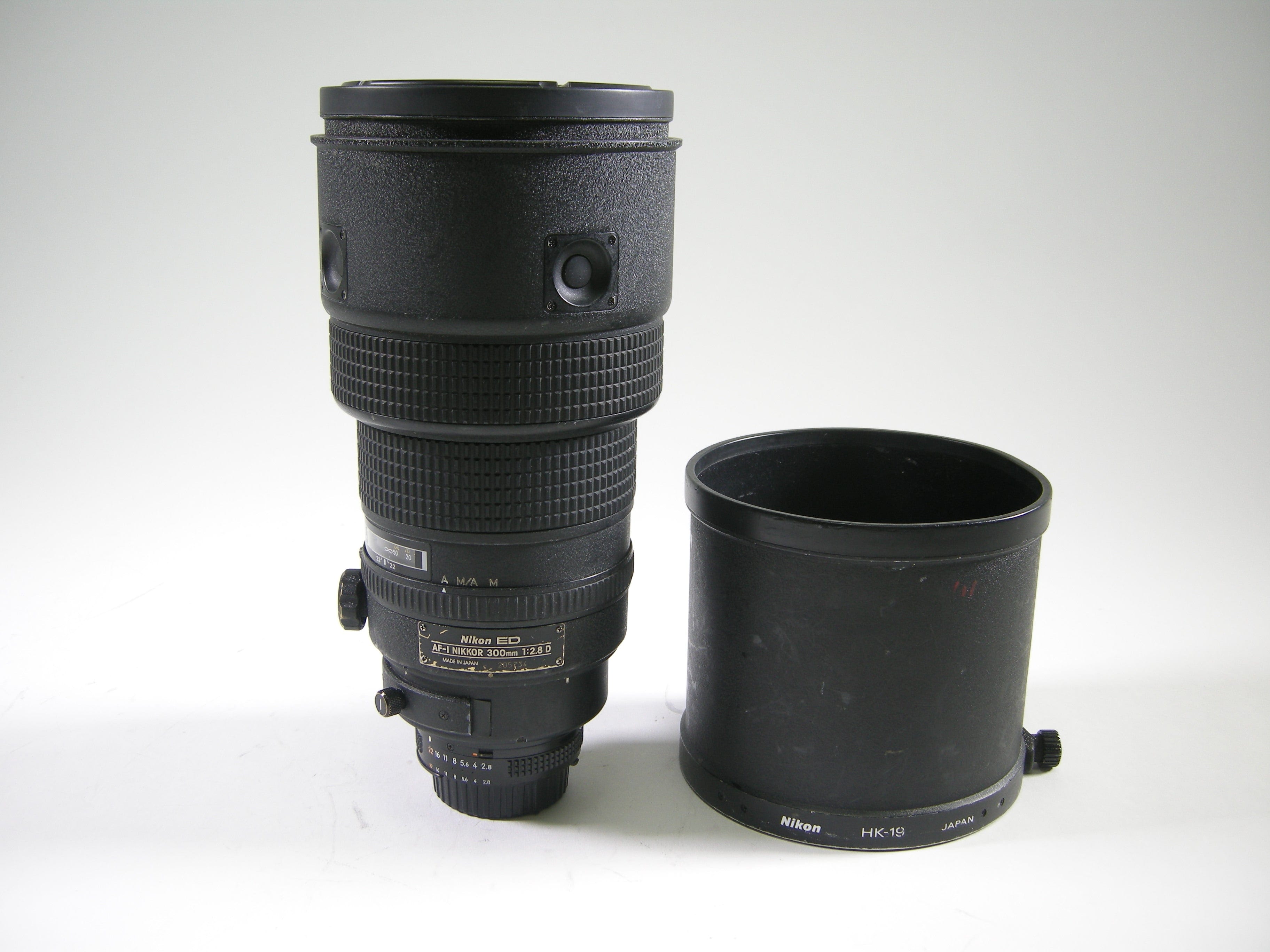 Nikon AF-I Nikkor 300mm f2.8D – Camera Exchange