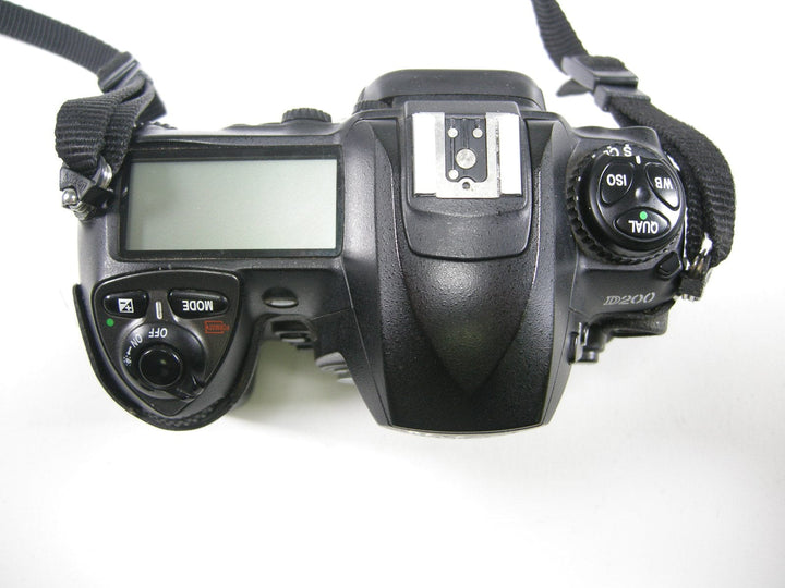 Nikon D200 10.2mp Digital SLR Body Only  AS IS  NO RETUNS!! shutter ct. 85,586 Digital Cameras - Digital SLR Cameras Nikon 3172689