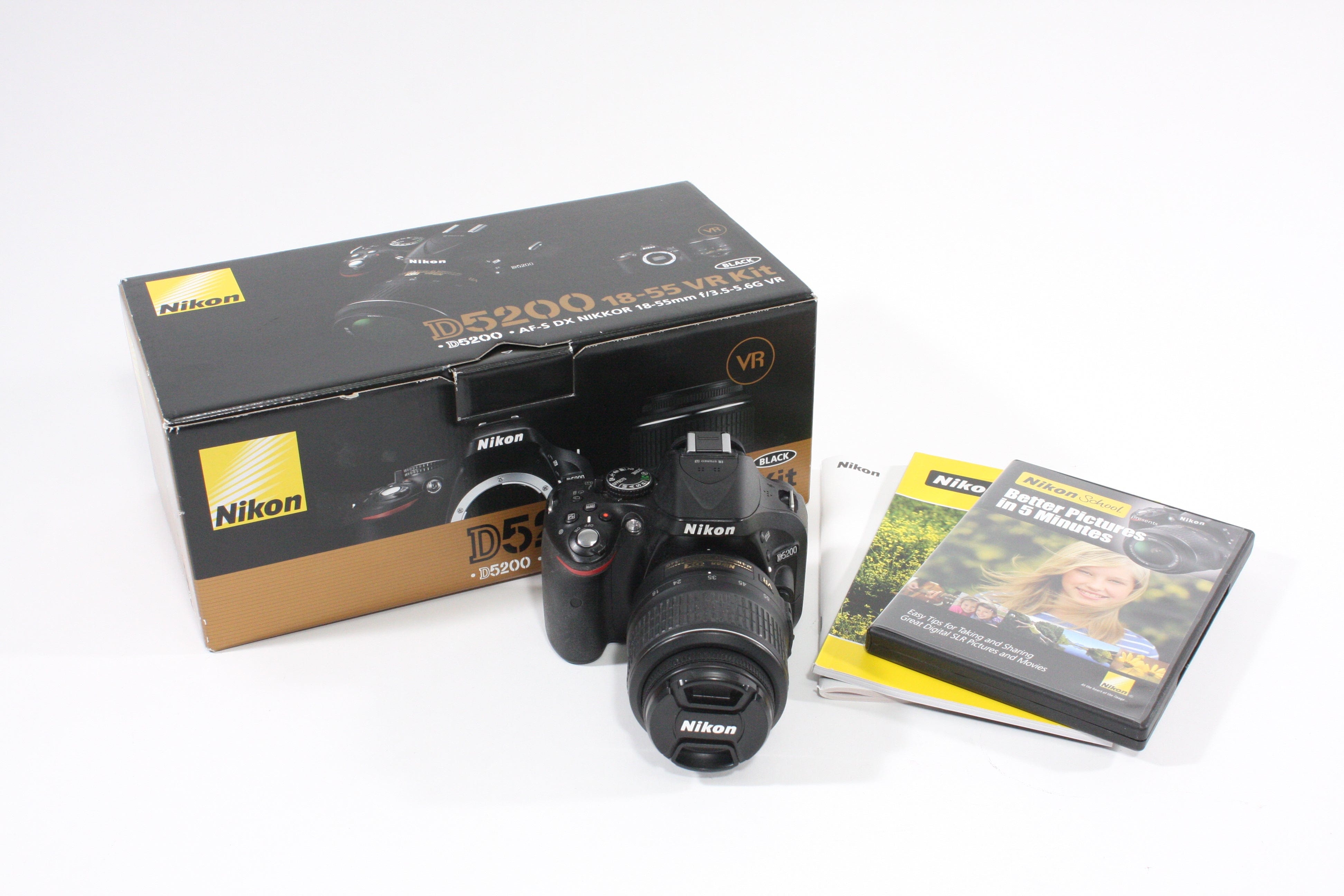 Nikon D5200 w/18-55mm F3.5-5.6 VR Lens - Shutter Count 29384 