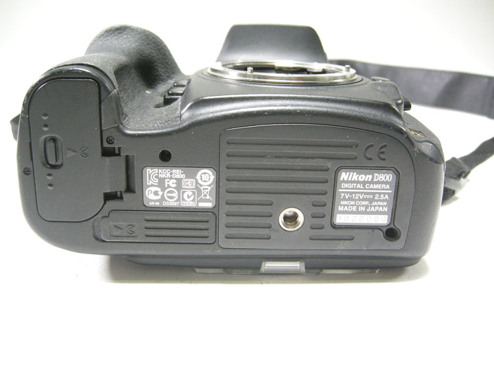 Nikon D800 36.3mp Digital SLR Body Only Shutter Ct. 24,607 Digital Cameras - Digital SLR Cameras Nikon 3020000