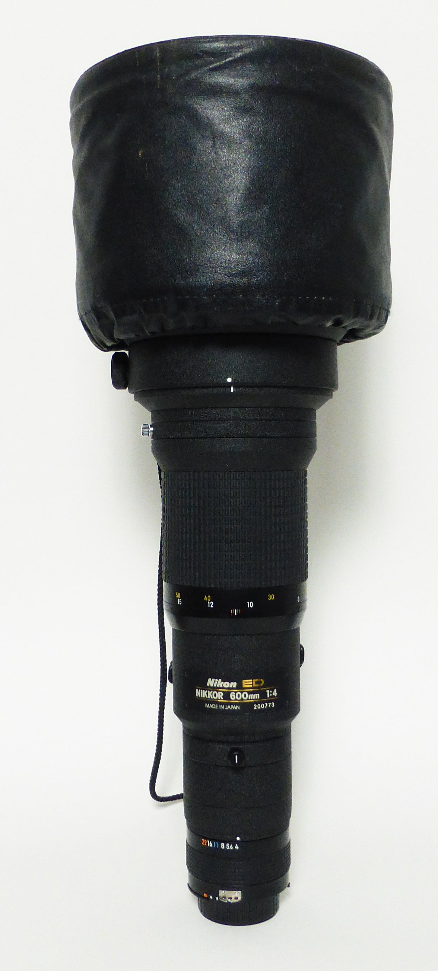 Nikon ED Nikkor 600mm F4 F Mount Lens with rear UV Filter – Camera