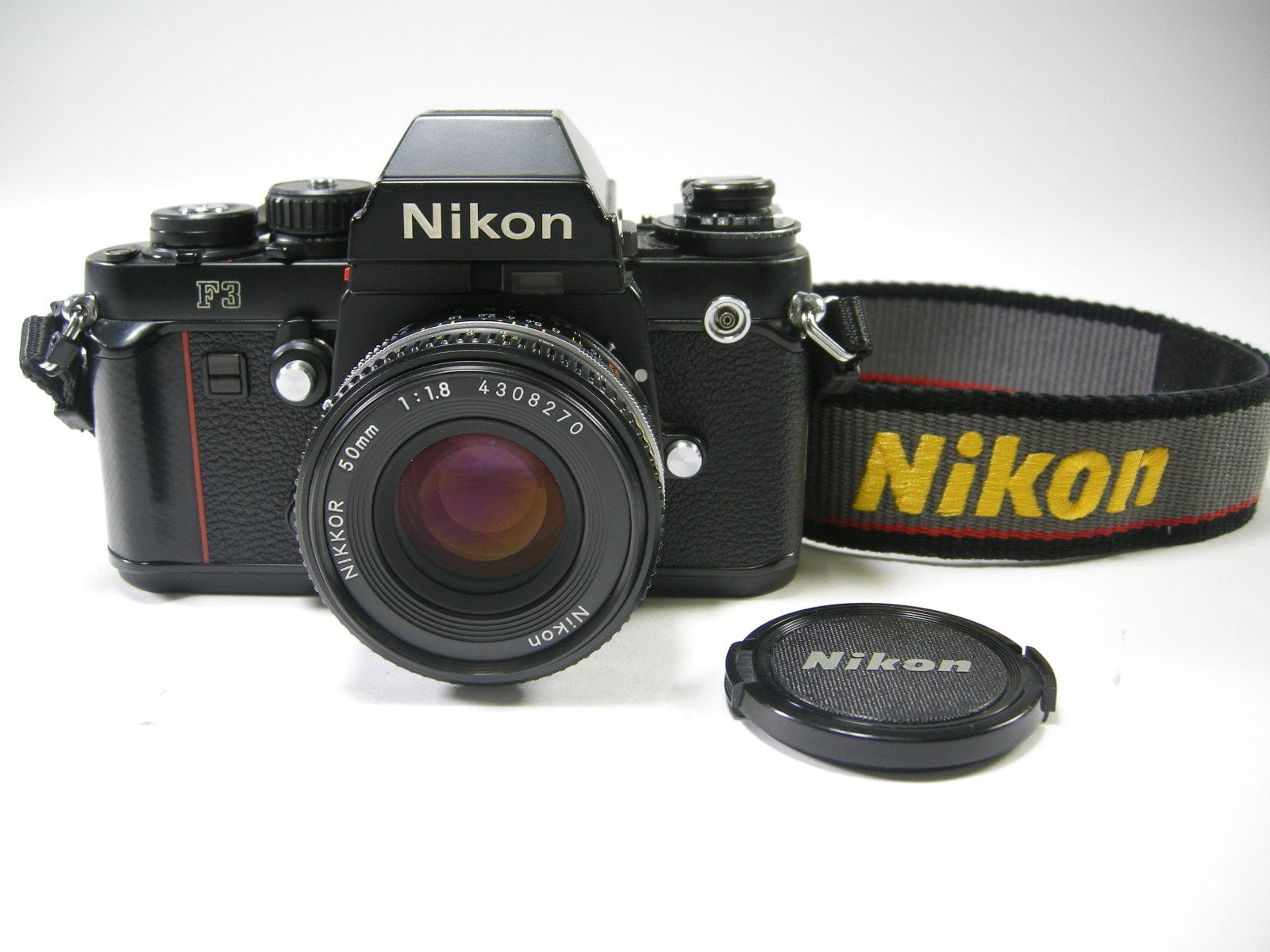 Nikon F3 + NIKKOR 50mm F1.8 - カメラ
