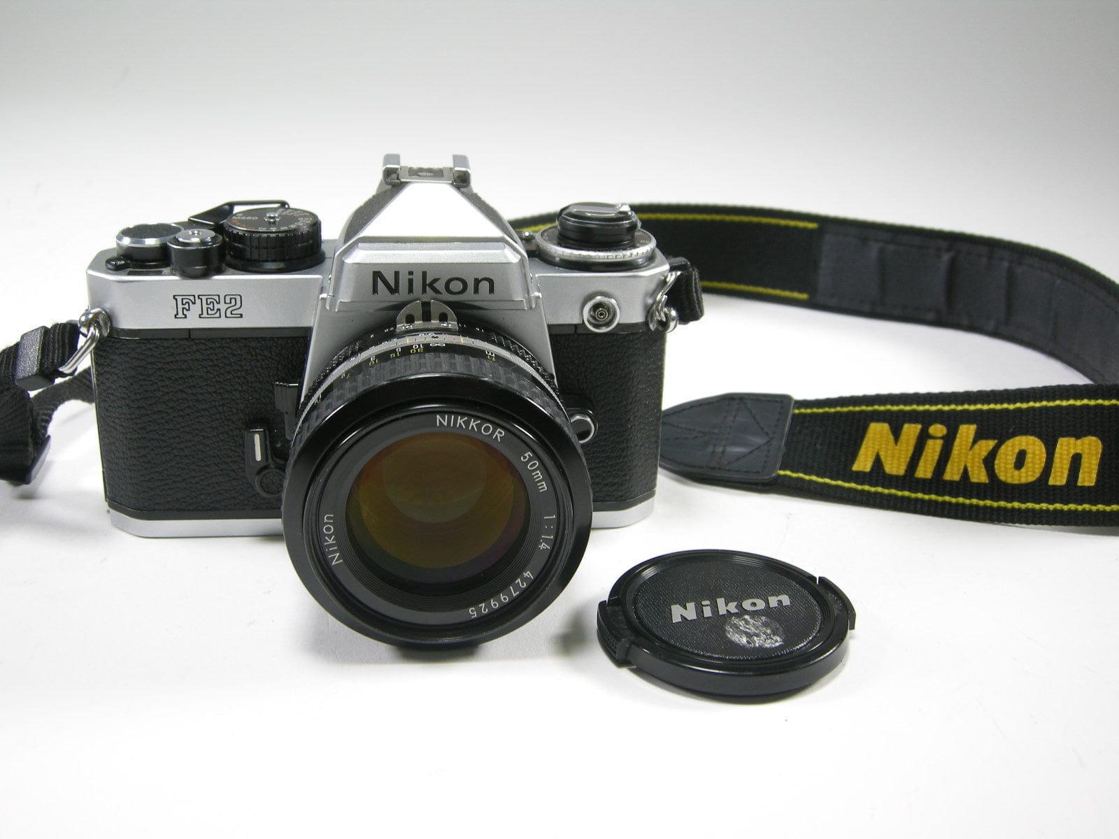 Nikon FE2 35mm SLR w/50mm f1.4