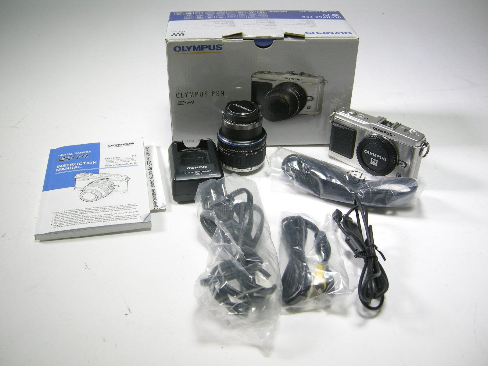 Olympus PEN E-P1 12mp Digital Micro 4/3 Camera w/14-42 f3.5-5.6