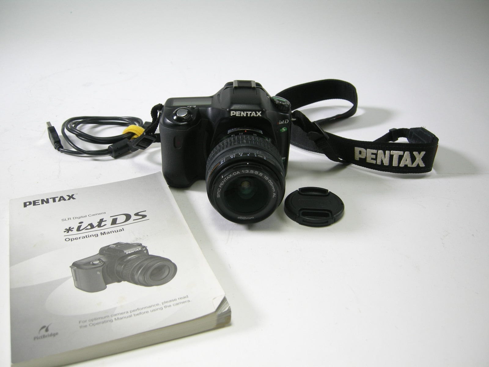 Pentax *ist DS Digital SLR w/Pentax-DA 18-55 Shutter Ct