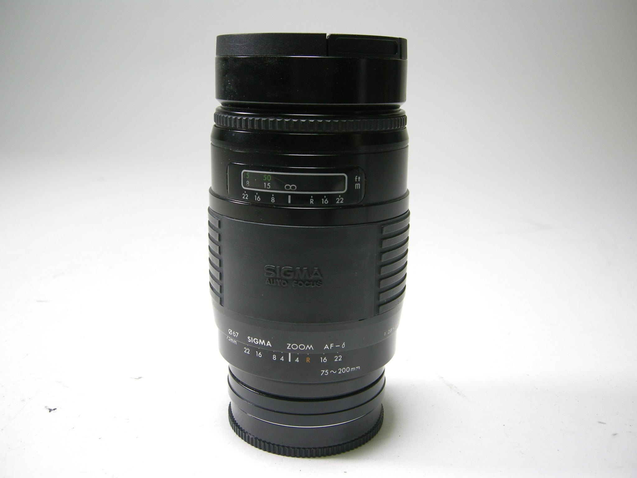 sigma-af-mc-zoom-75-200mm-f2-8 