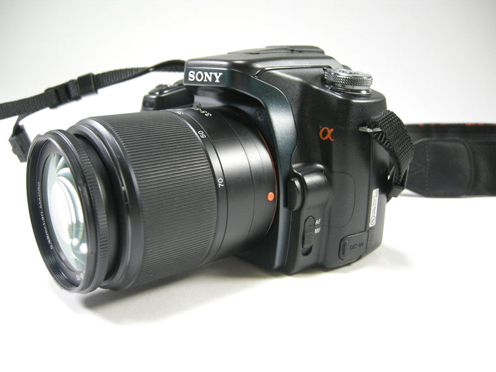 Sony a100 10.2mp Digital SLR w/ DT Macro 18-70 f3.5-5.6 Digital Cameras - Digital SLR Cameras Sony 730041