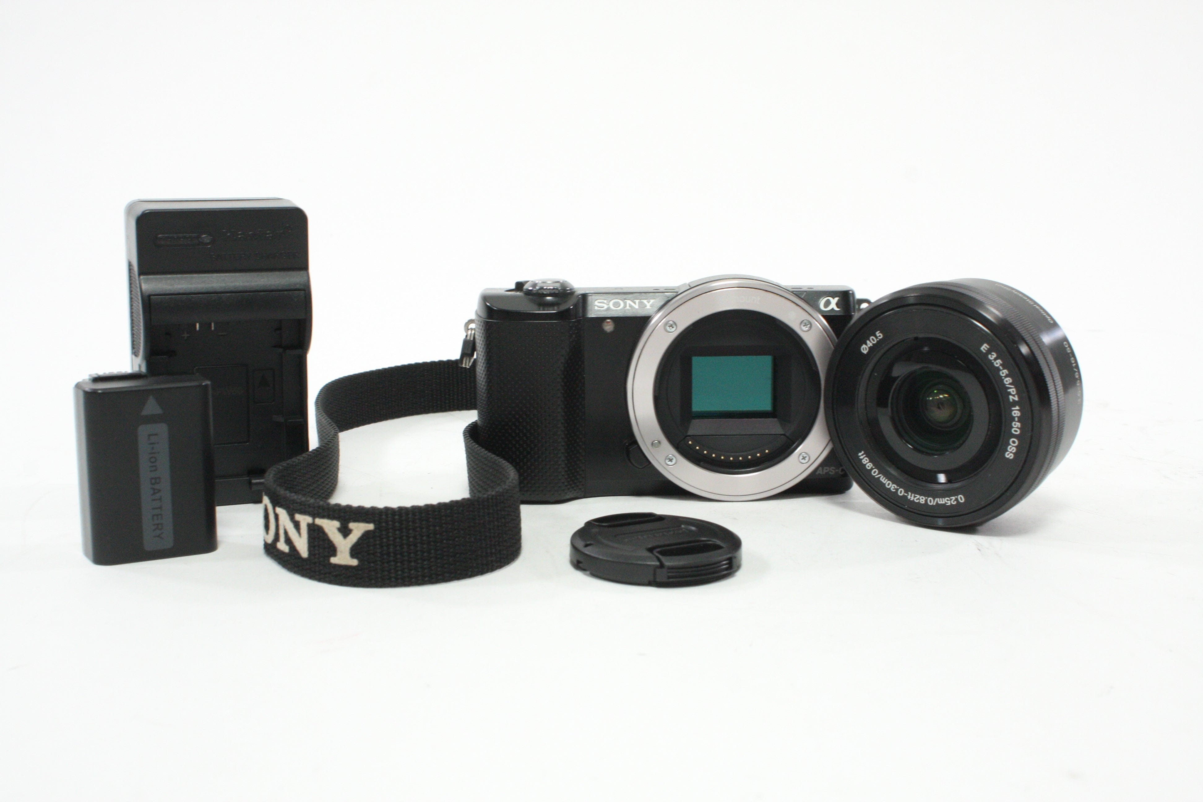Sony Alpha a5000 Camera with 16-50mm f.3.5-5.6 Power Zoom Lens