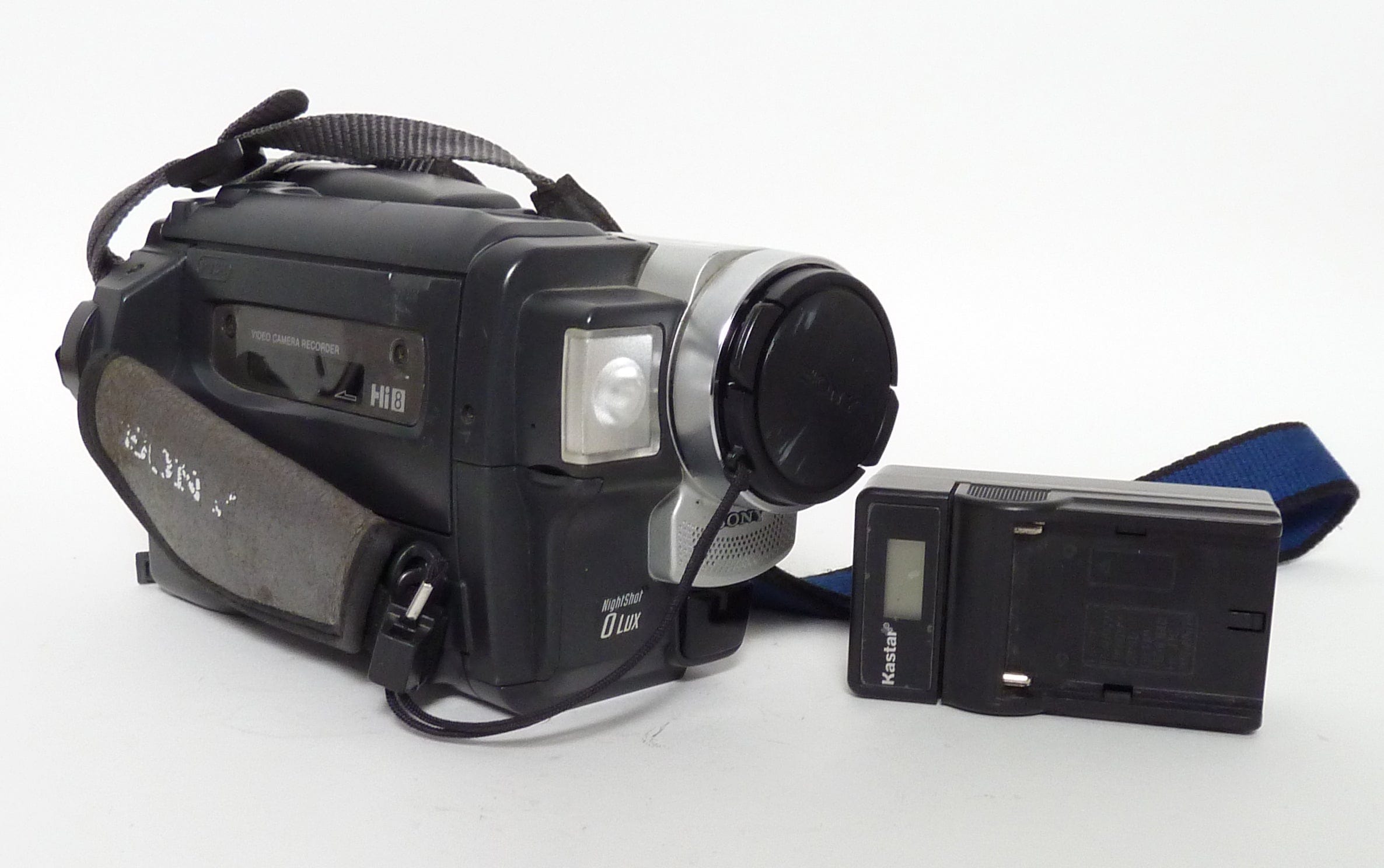 Sony CCD-TRV68 Hi-8 Camcorder – Camera Exchange
