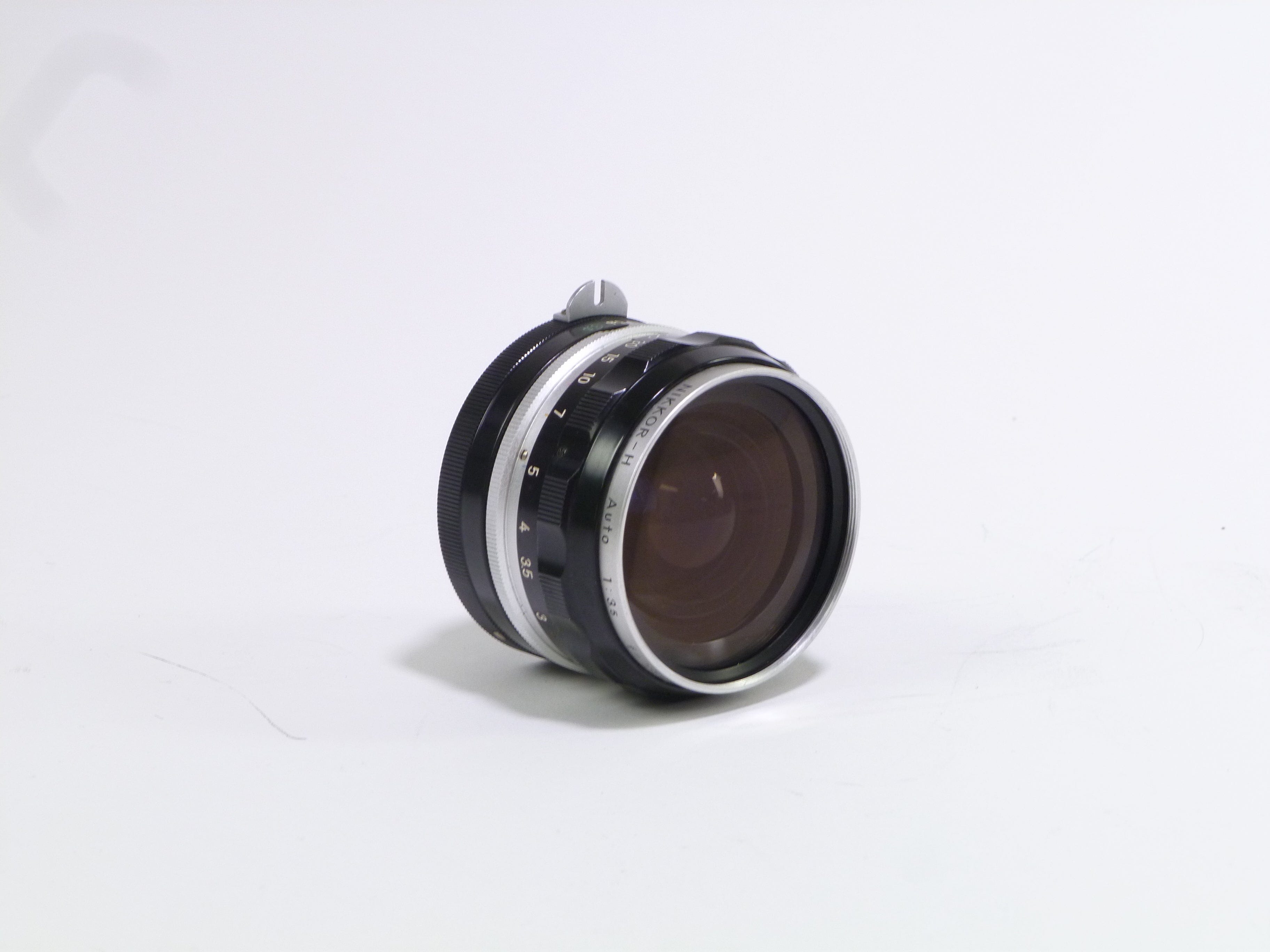 Nikon Nikkor-H Auto 3.5/28mm Non Ai Objectif grand-angle