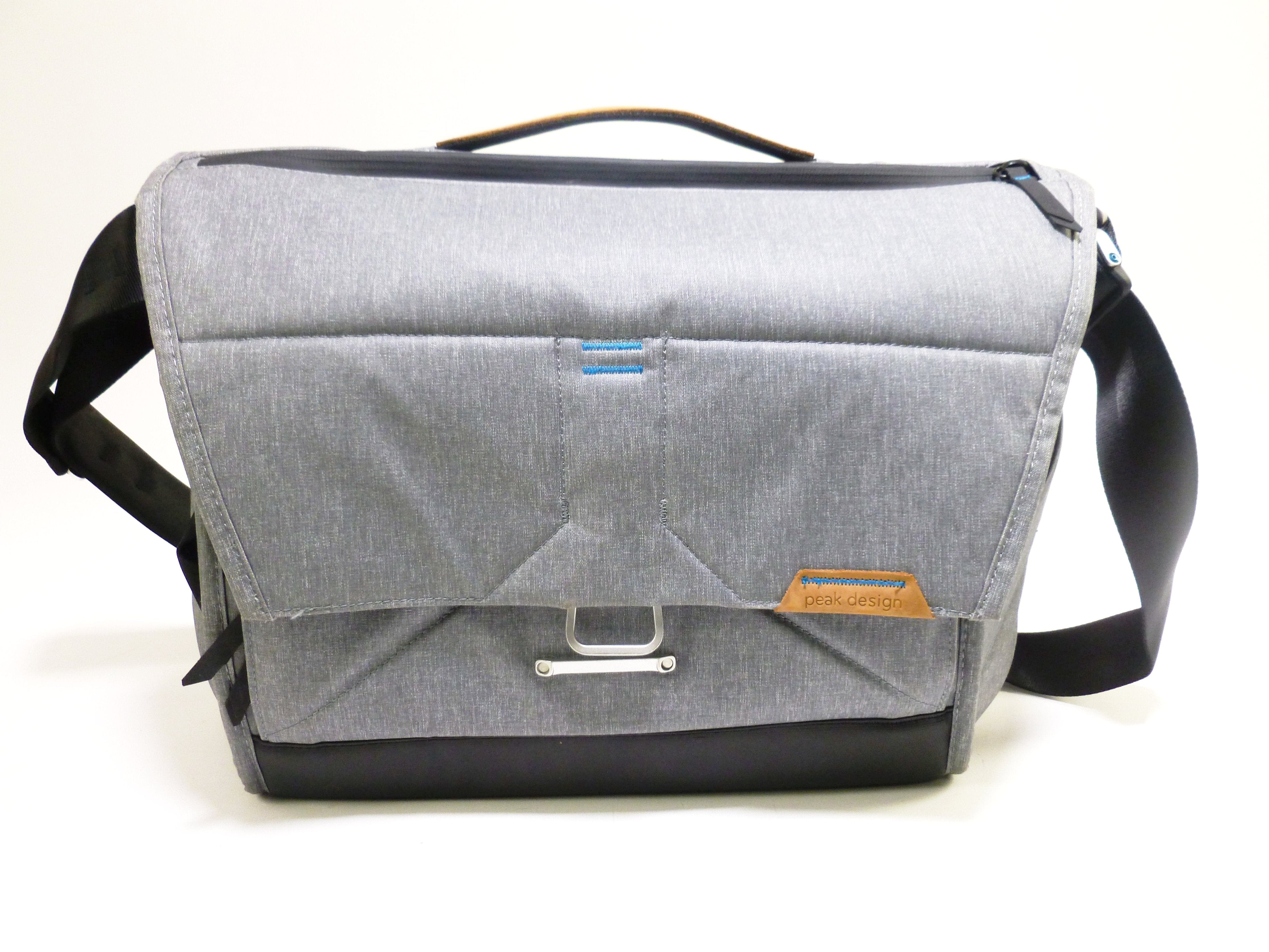 Peak Design Everyday Messenger V1 Bag 15