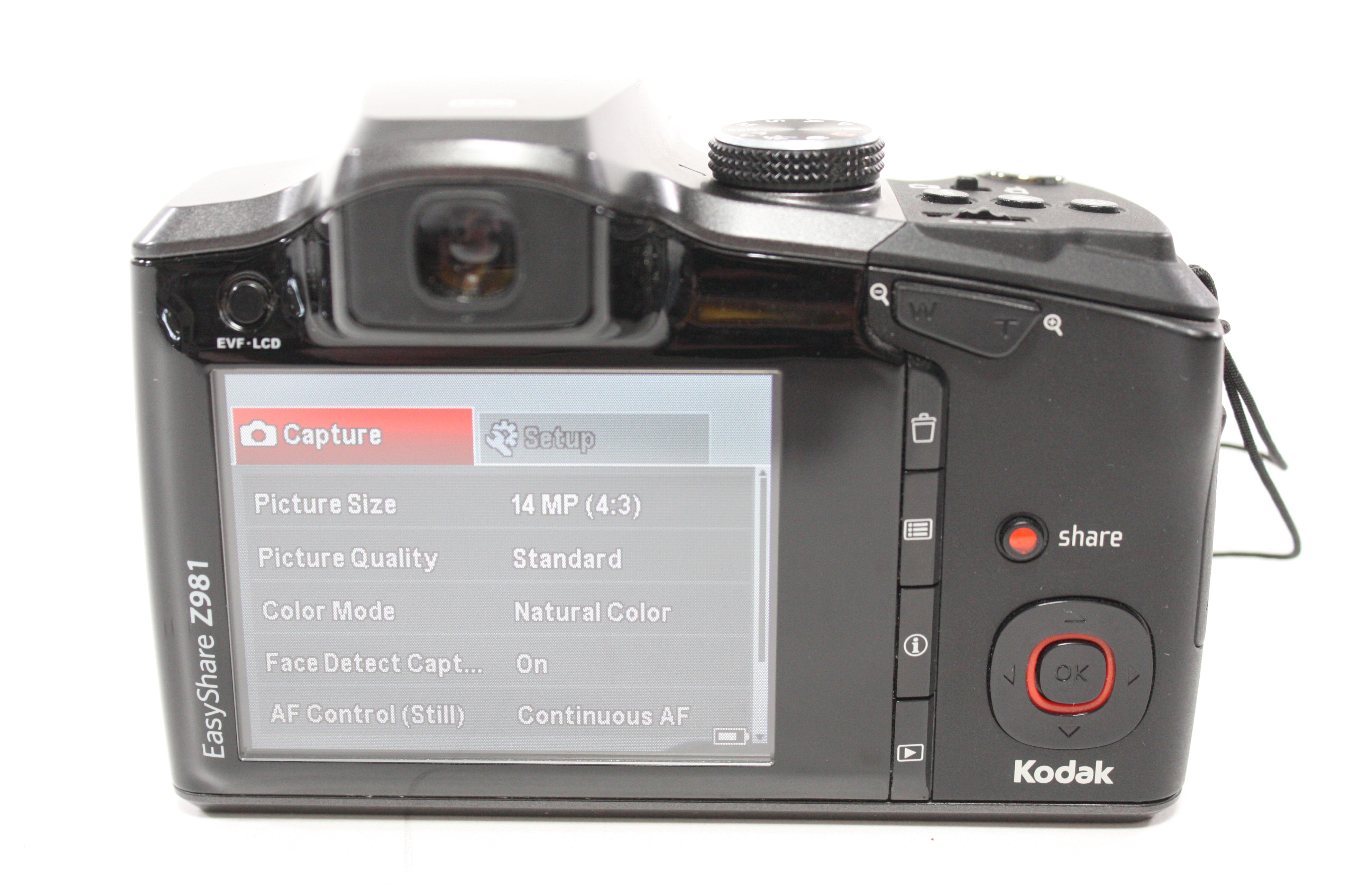 Kodak EasyShare Z981 Digital Point and Shoot Camera 26x Zoom 14.0