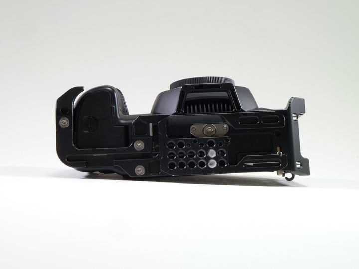 Black Magic Design Pocket Cinema Camera 4K with Tilta Cage Video Equipment - Video Camera BlackMagic 7494046