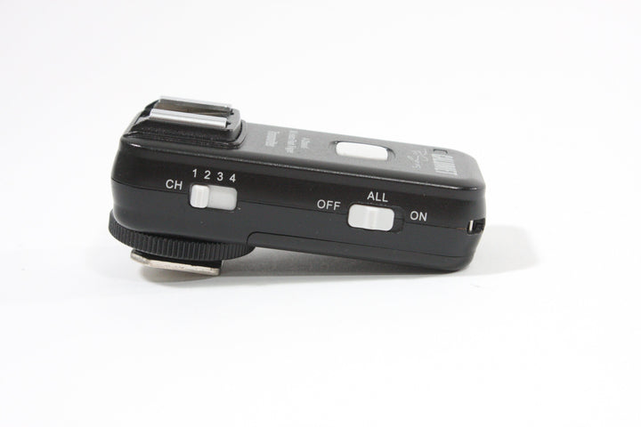 Calumet Pro Series 4 Channel Wireless Flash Trigger Flash Units and Accessories - Flash Accessories Calumet CF0090KitB