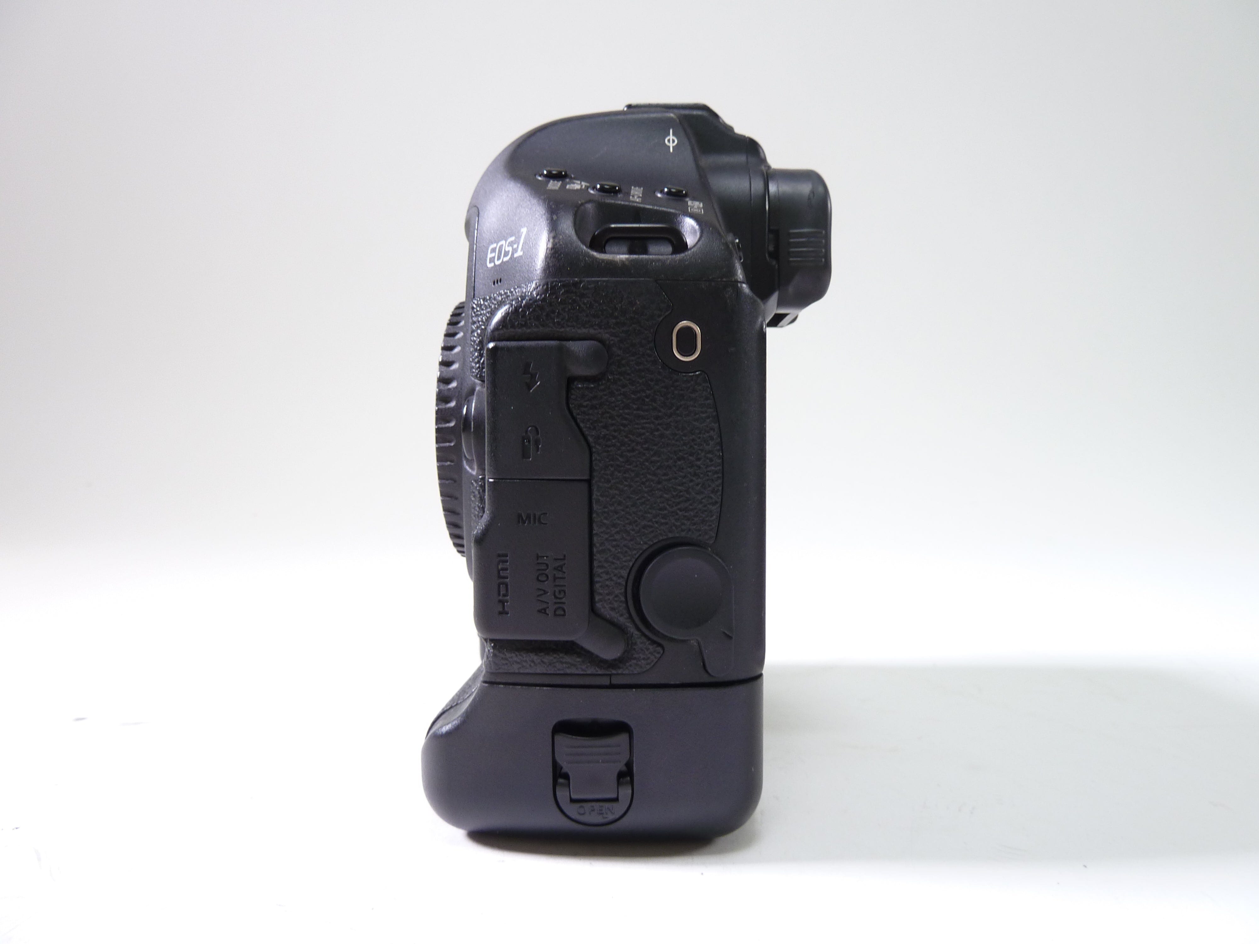 Canon 1DmarkⅣ sddefault.jpg