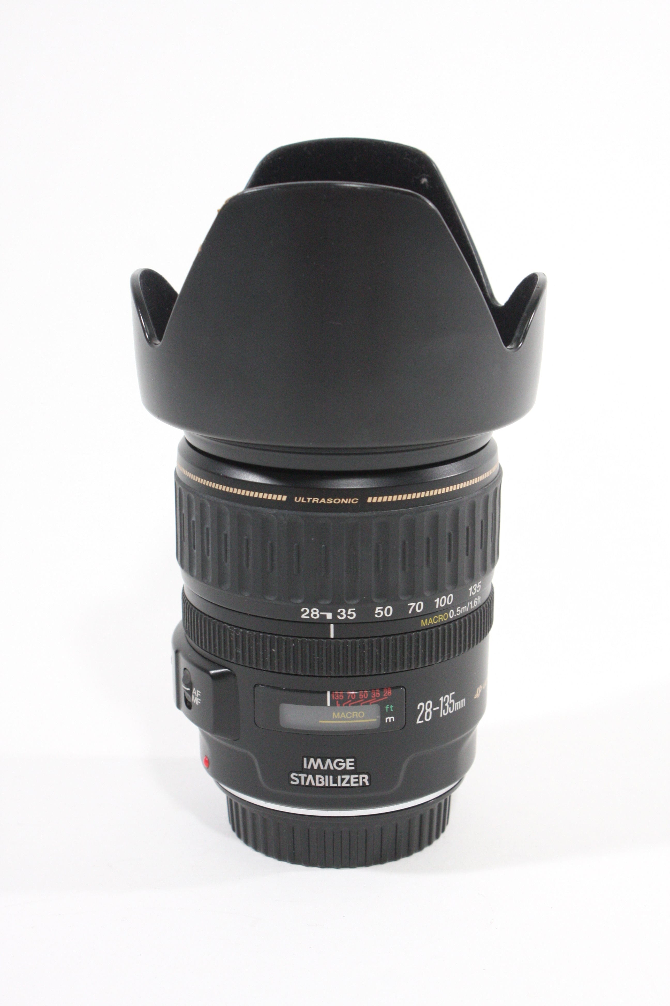 canon-28-135mm-f-3-5-5-6-is-