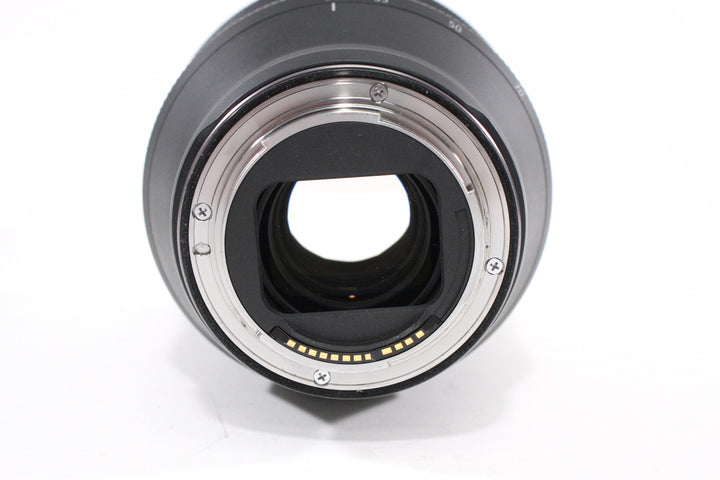 Canon 28-70mm f/2 L USM RF Lenses Small Format - Canon EOS Mount Lenses - Canon EOS RF Full Frame Lenses Canon 9700000502