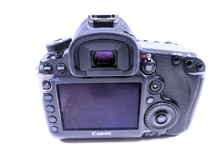 Canon 5D Mark III Digital SLR  Body Only -  Shutter Count 105562 Digital Cameras - Digital SLR Cameras Canon 132026002122