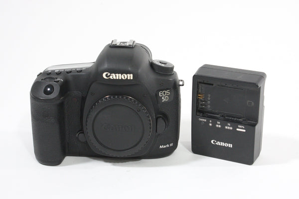 Canon 5D Mark III  - Shutter Count 122151 Digital Cameras - Digital SLR Cameras Canon 022031007071