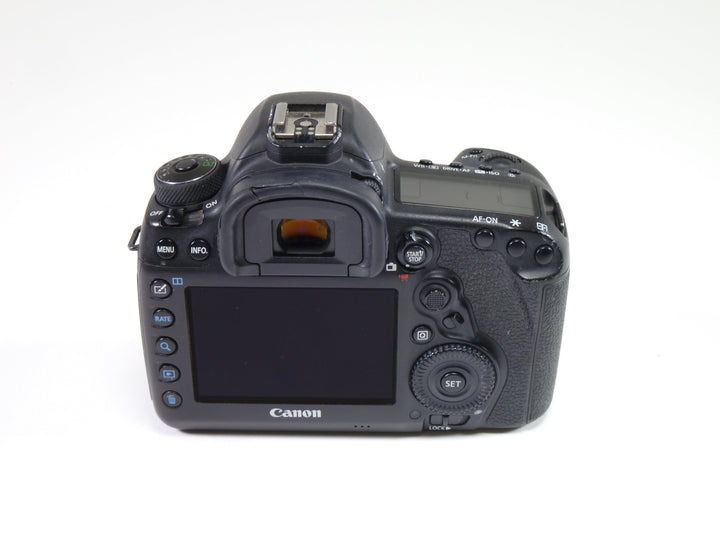 Canon 5D Mark IV Body Only - Shutter Count  85117 Digital Cameras - Digital SLR Cameras Canon 052022001267