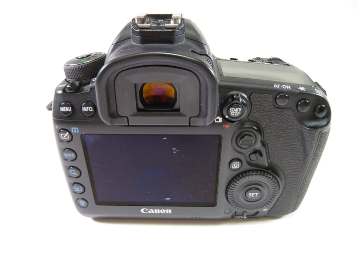 Canon 5D Mark IV Body Shutter Count 145,342 Digital Cameras - Digital SLR Cameras Canon 252057002010