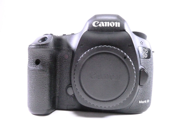 Canon 5D MK III Body Shutter Count  88296 Digital Cameras - Digital SLR Cameras Canon 412023000491