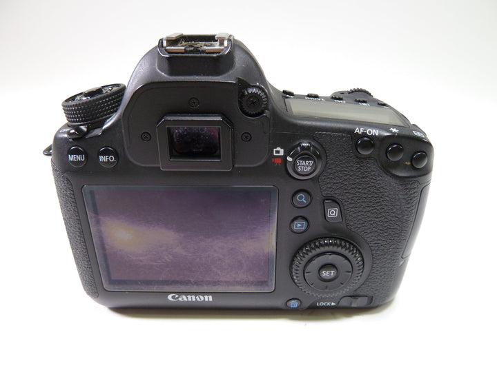 Canon 6D Body Shutter Count 232,827 AS-IS Digital Cameras - Digital SLR Cameras Canon 392051001317