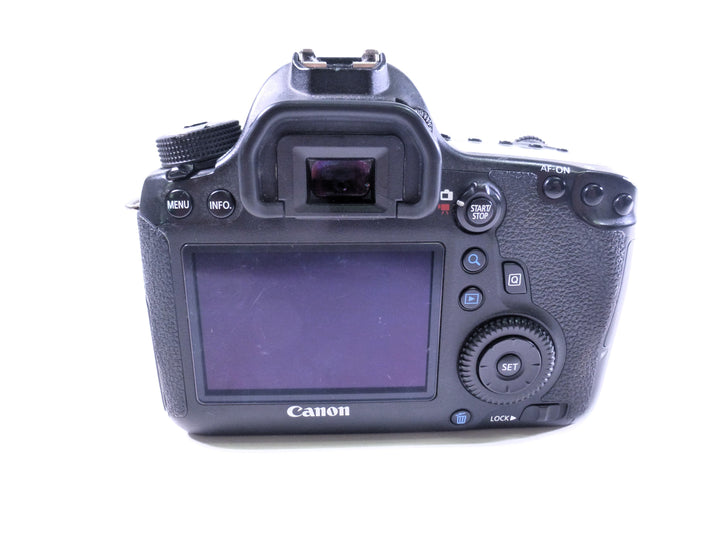 Canon 6D Digital SLR Body Only -  Shutter Count 49712 Digital Cameras - Digital SLR Cameras Canon 242020000695