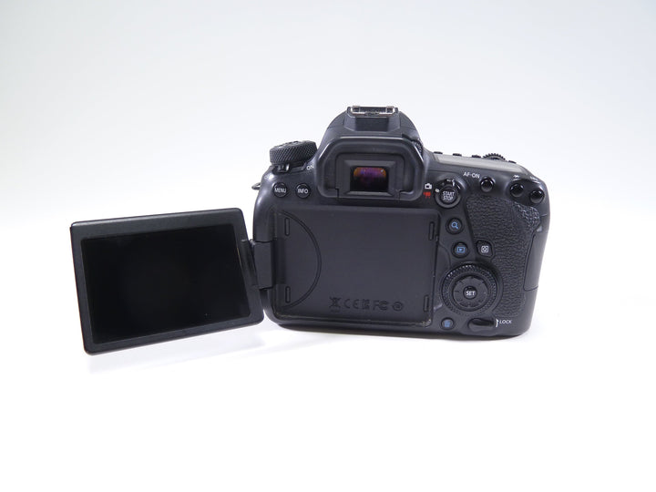 Canon 6D Mark II Body Shutter Count: 67404 Parts Only Digital Cameras - Digital SLR Cameras Canon 152052001477