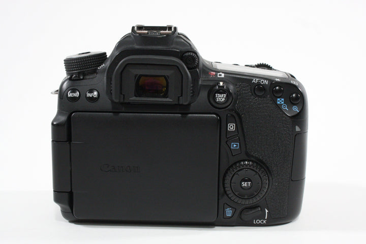 Canon 70D Body Shutter Count 35731 Digital Cameras - Digital SLR Cameras Canon 041021004663U