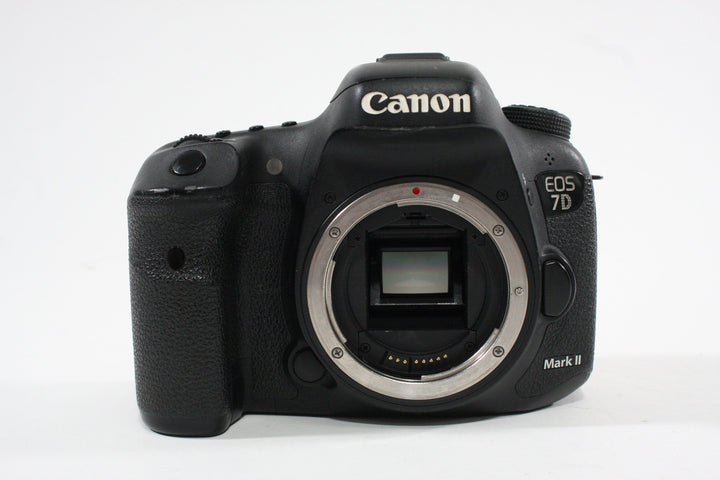 Canon 7D Mark II Body Shutter Count 322,137 Digital Cameras - Digital SLR Cameras Canon 022021003714