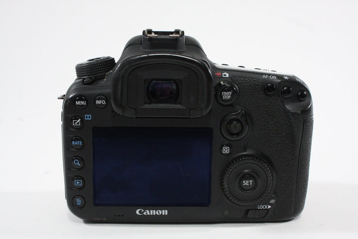 Canon 7D Mark II Body Shutter Count 322,137 Digital Cameras - Digital SLR Cameras Canon 022021003714