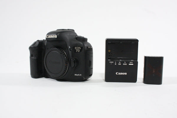 Canon 7D Mark II Body Shutter Count 322,137 Digital Cameras - Digital SLR Cameras Canon 022021003714