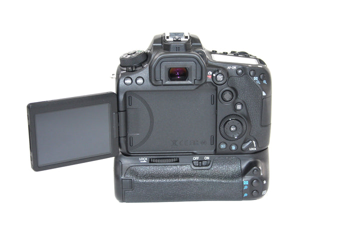 Canon 90D DSLR Body Only w Battery Grip - Shutter count <1000 Digital Cameras - Digital SLR Cameras Canon 042051000481