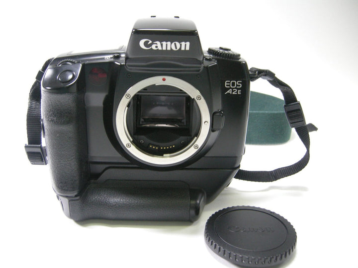 Canon A2E 35mm SLR camera body only w/VG-10 Vertical Grip 35mm Film Cameras - 35mm SLR Cameras Canon 1084348