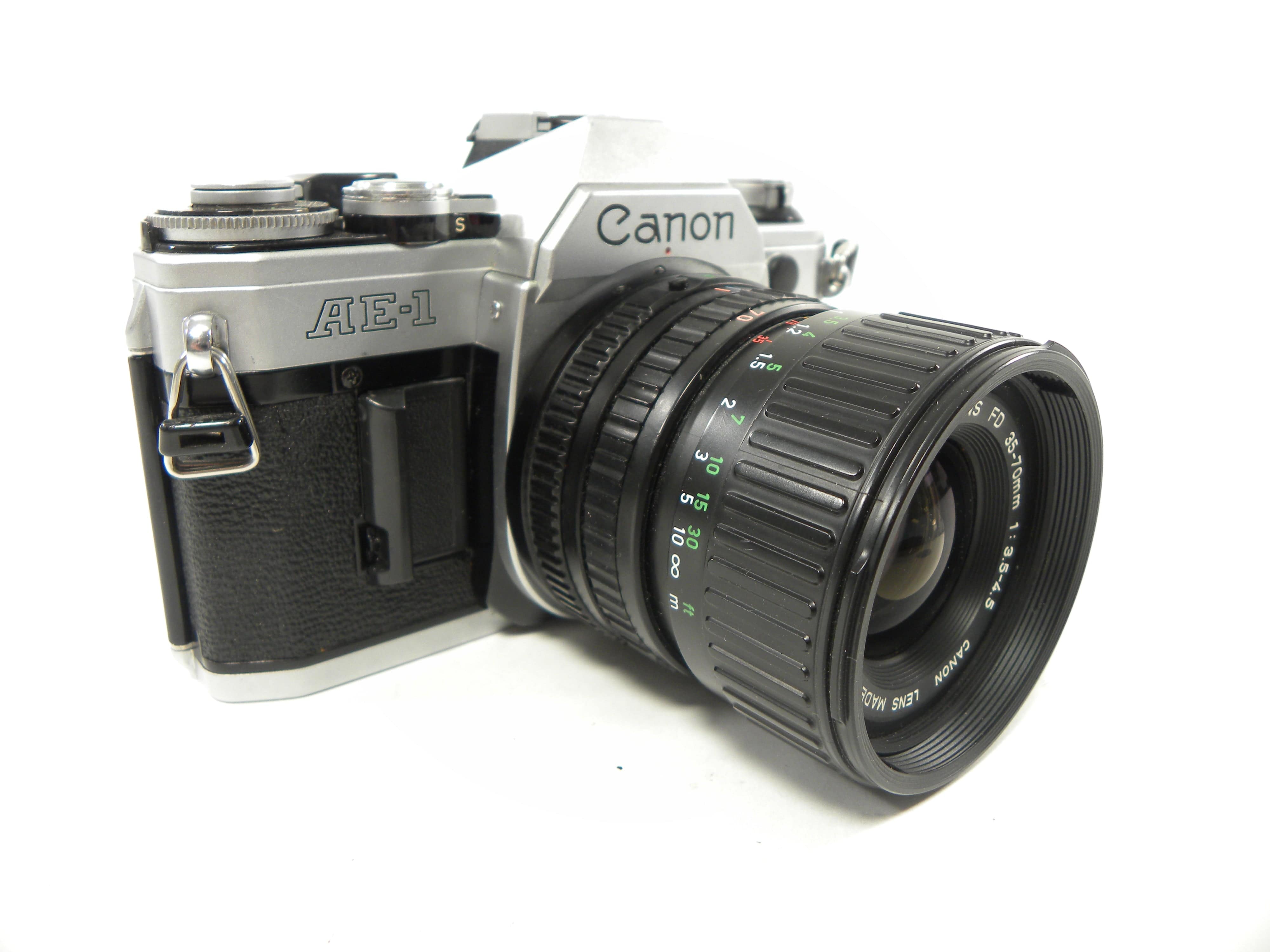 CANON　AE-1　35-70mm Vintage Canon AE-1 Program AE1 35mm Film Camera w⁄Zoom