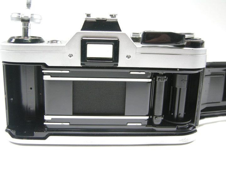 Canon AE-1 35mm SLR w/50mm f1.8 35mm Film Cameras - 35mm SLR Cameras - 35mm SLR Student Cameras Canon 2638326