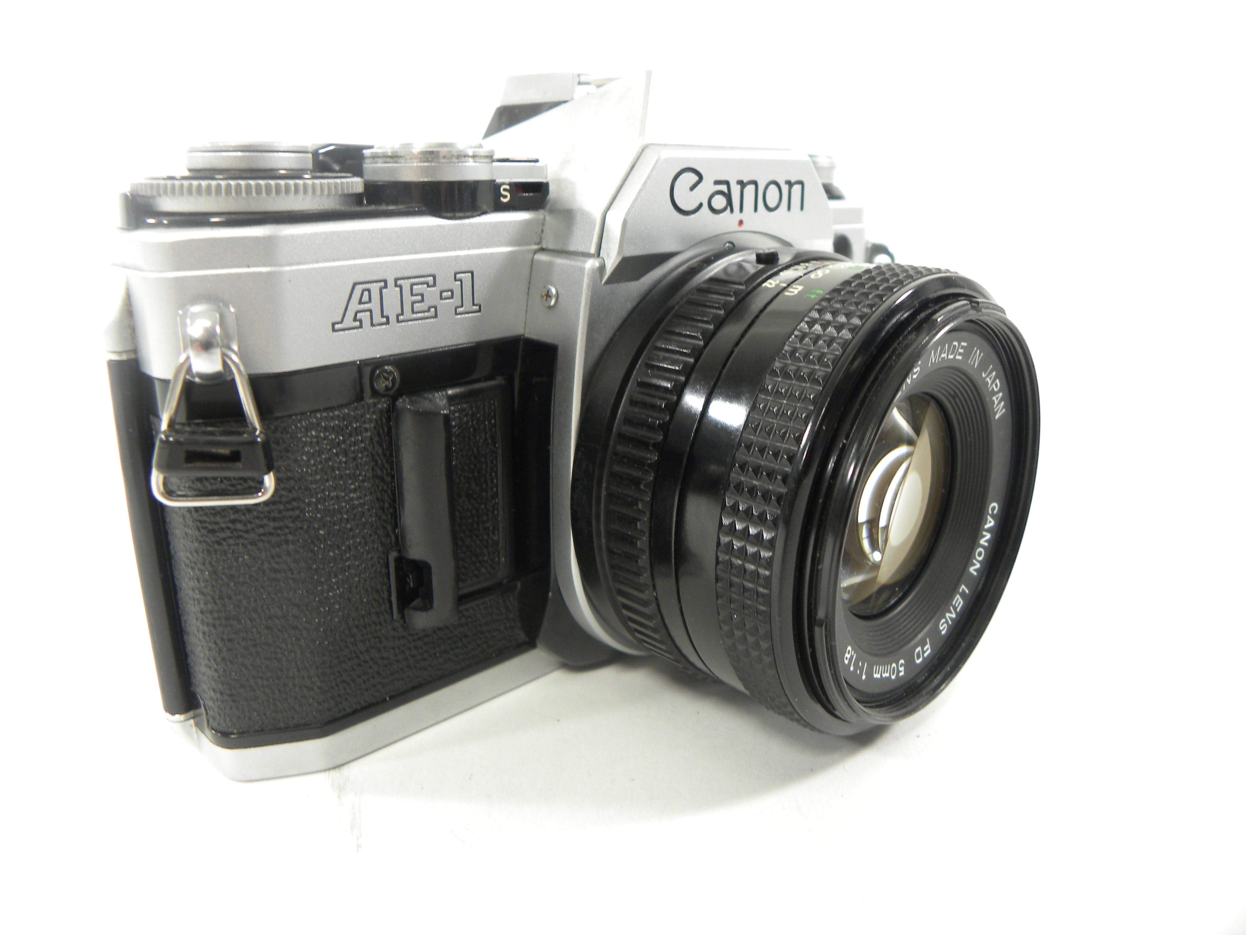 Lex　Canon AE-1 35mm SLR 50mm F1.8レンズ 44135-2.png