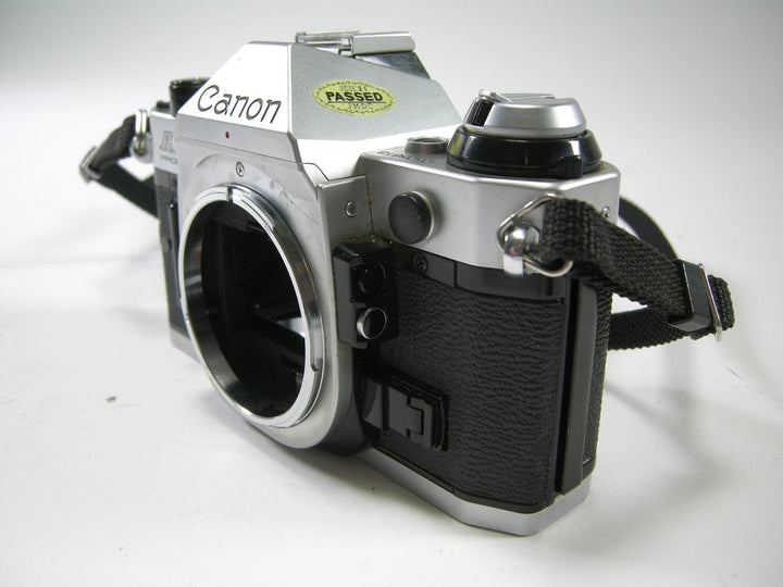 Canon AE-1 Program 35mm SLR camera body only 35mm Film Cameras - 35mm SLR Cameras - 35mm SLR Student Cameras Canon 2525613