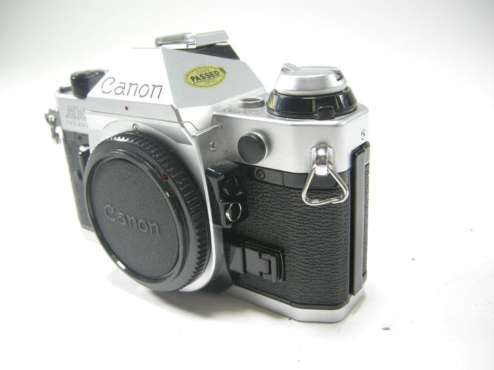 Canon AE-1 Program 35mm SLR Camera Body Only (Parts or Repair) 35mm Film Cameras - 35mm SLR Cameras - 35mm SLR Student Cameras Canon 4553732