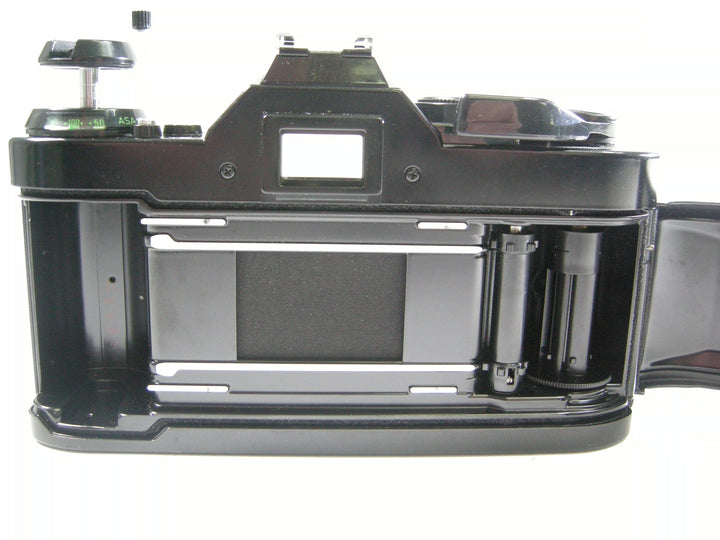 Canon AE-1 Program 35mm SLR w/FD 50mm f1.8 35mm Film Cameras - 35mm SLR Cameras - 35mm SLR Student Cameras Canon 3718657