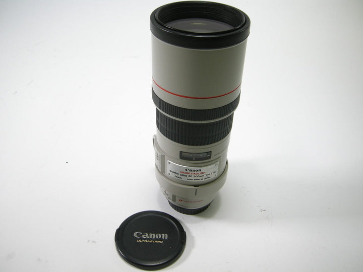 Canon EF 300mm f4 L IS USM lens Lenses Small Format - Canon EOS Mount Lenses Canon 102995