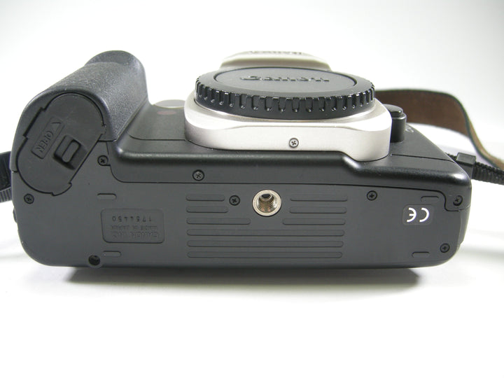 Canon EOS 50 (Elan II) 35mm SLR camera body only 35mm Film Cameras - 35mm SLR Cameras Canon 1754450