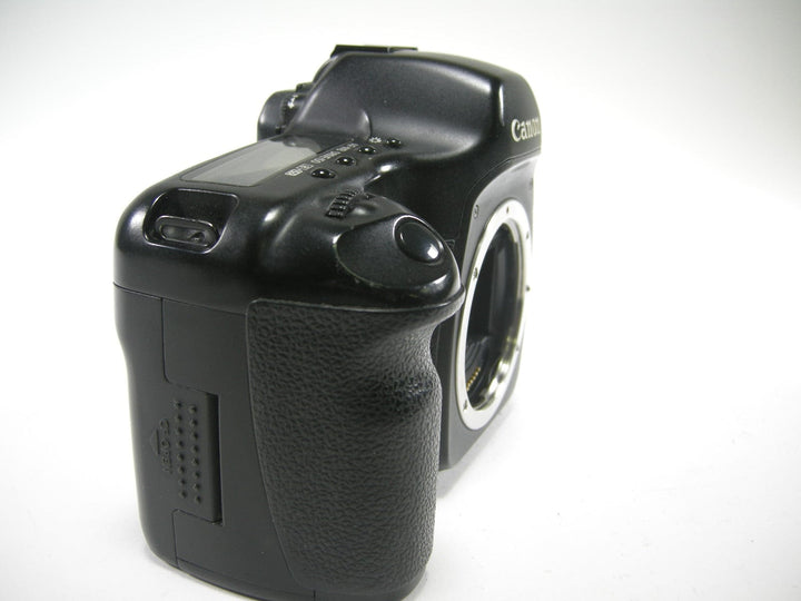 Canon EOS 5D 12.8mp Digital SLR Body Only Digital Cameras - Digital SLR Cameras Canon 2121203014